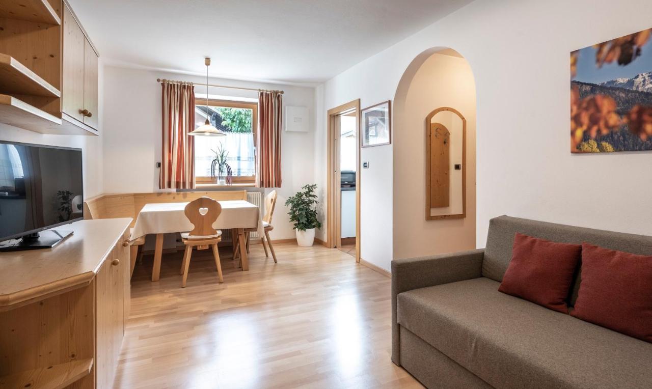 Residence Tombla Ортизеи Экстерьер фото