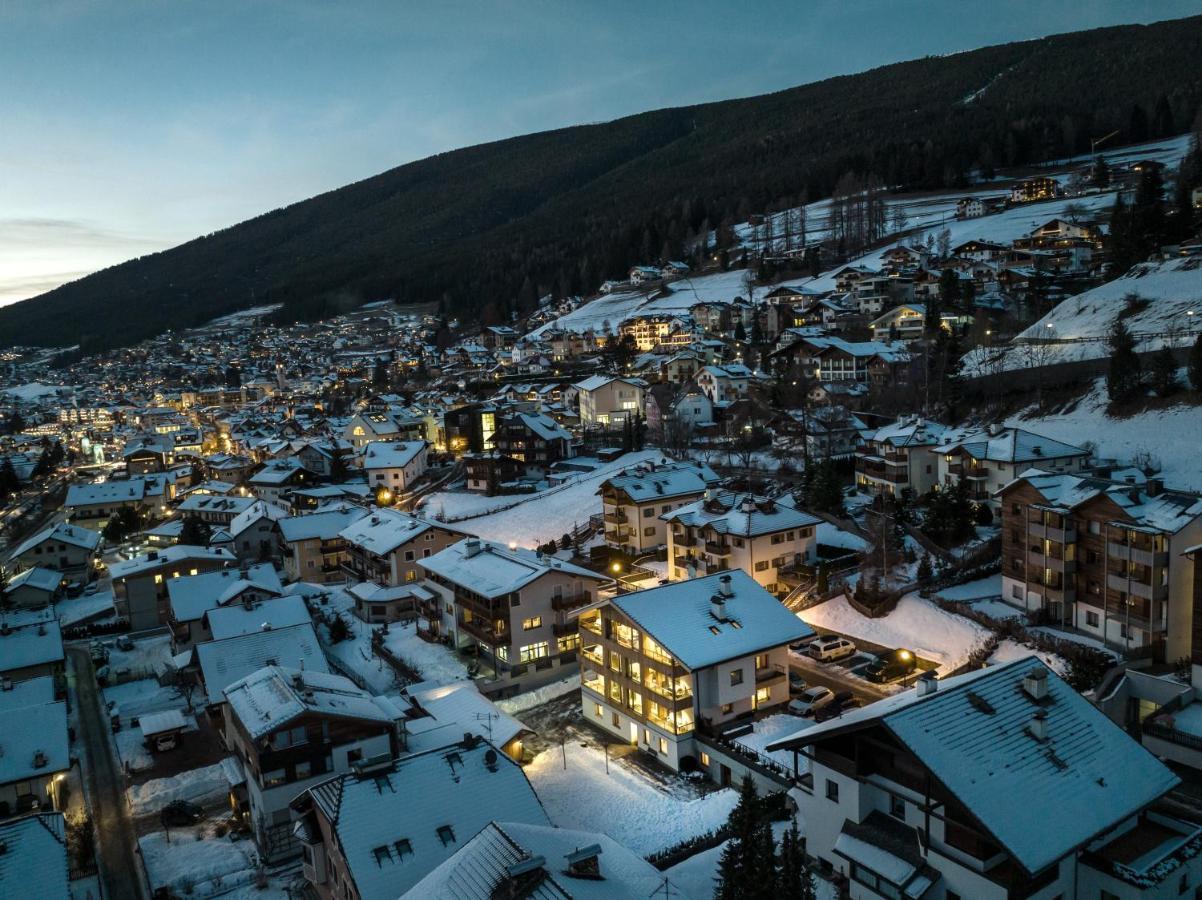 Residence Tombla Ортизеи Экстерьер фото